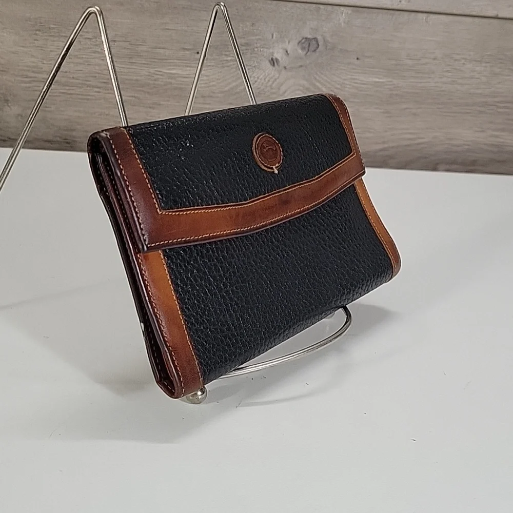 Dooney & Bourke used good